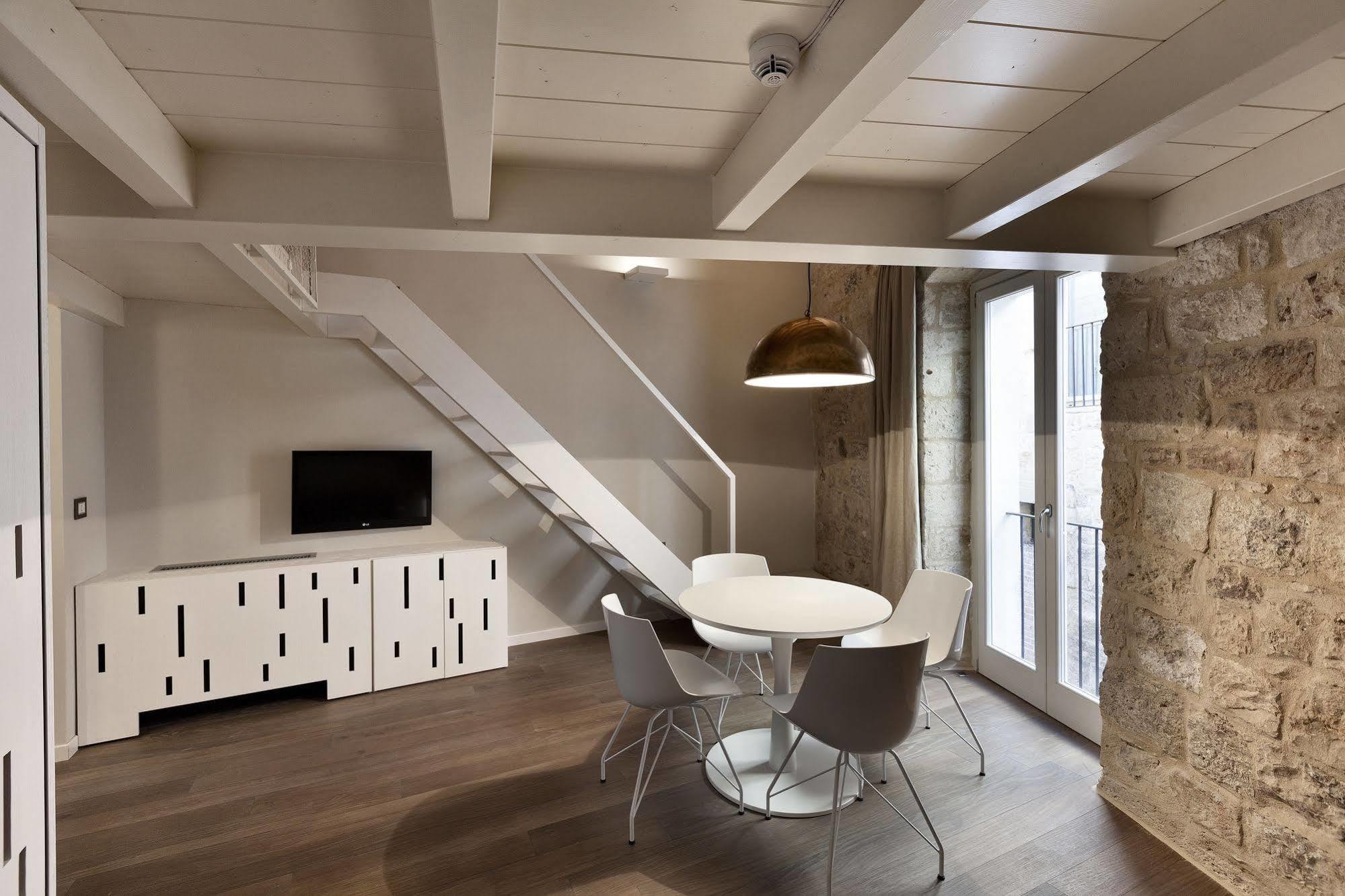 Aparthotel Palazzo Calò Bari Esterno foto