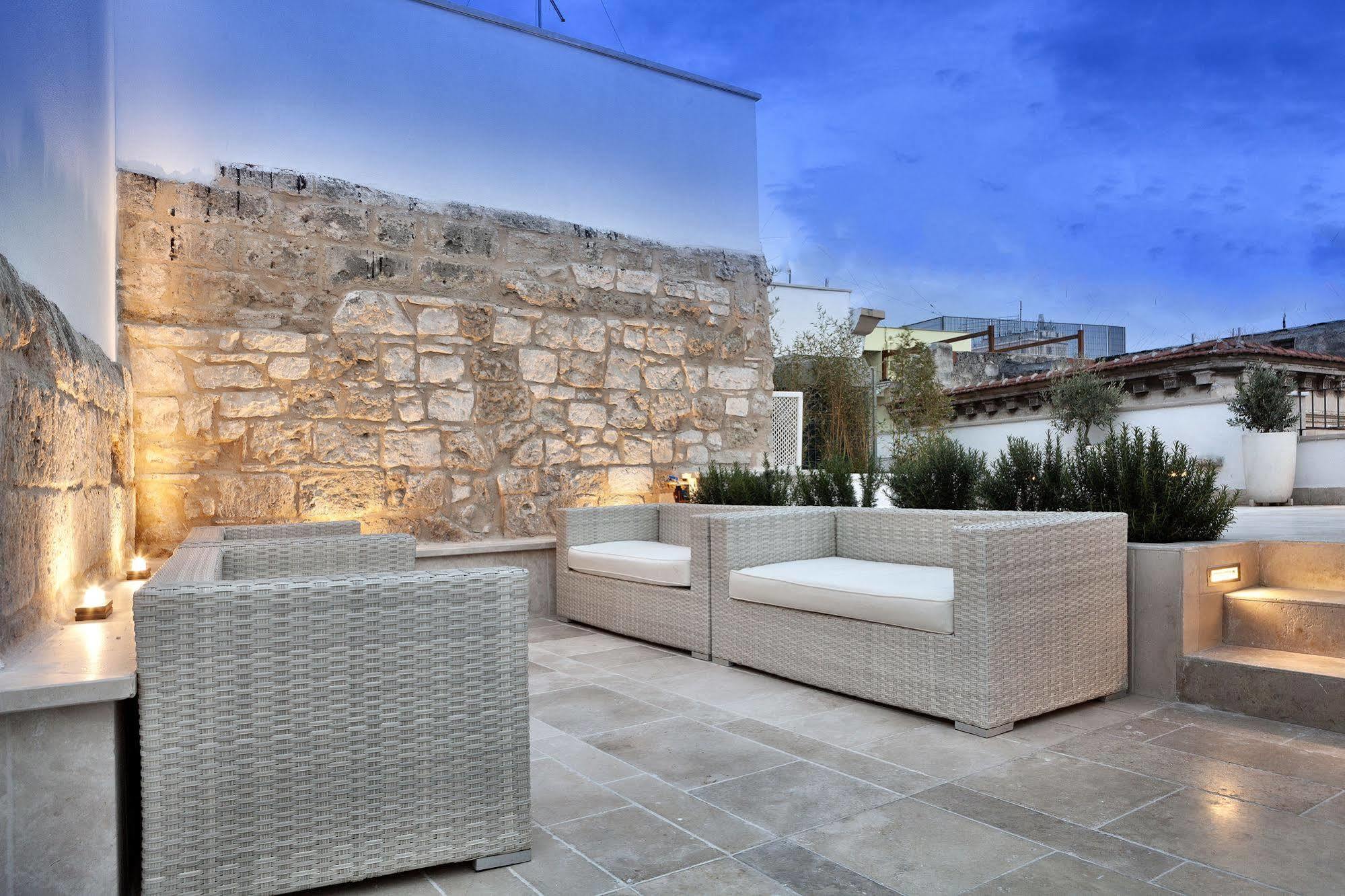 Aparthotel Palazzo Calò Bari Esterno foto